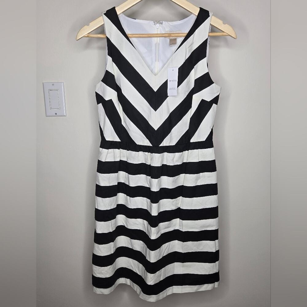 NWT LOFT Black and White Chevron Striped Dress Sleeveless Fully Lined 4P